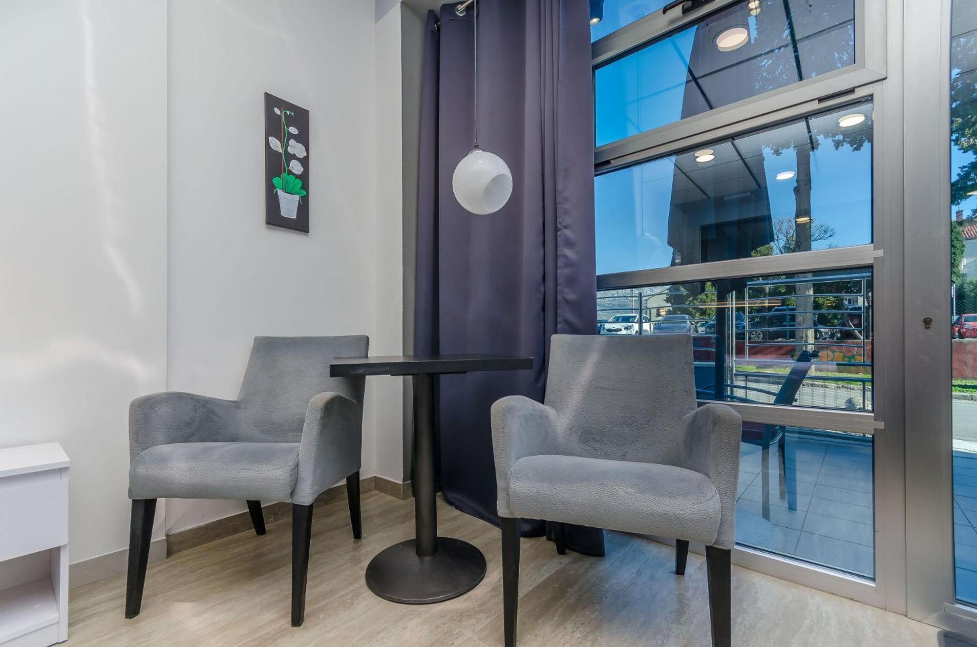Apartments Stay Kaštela Стая снимка