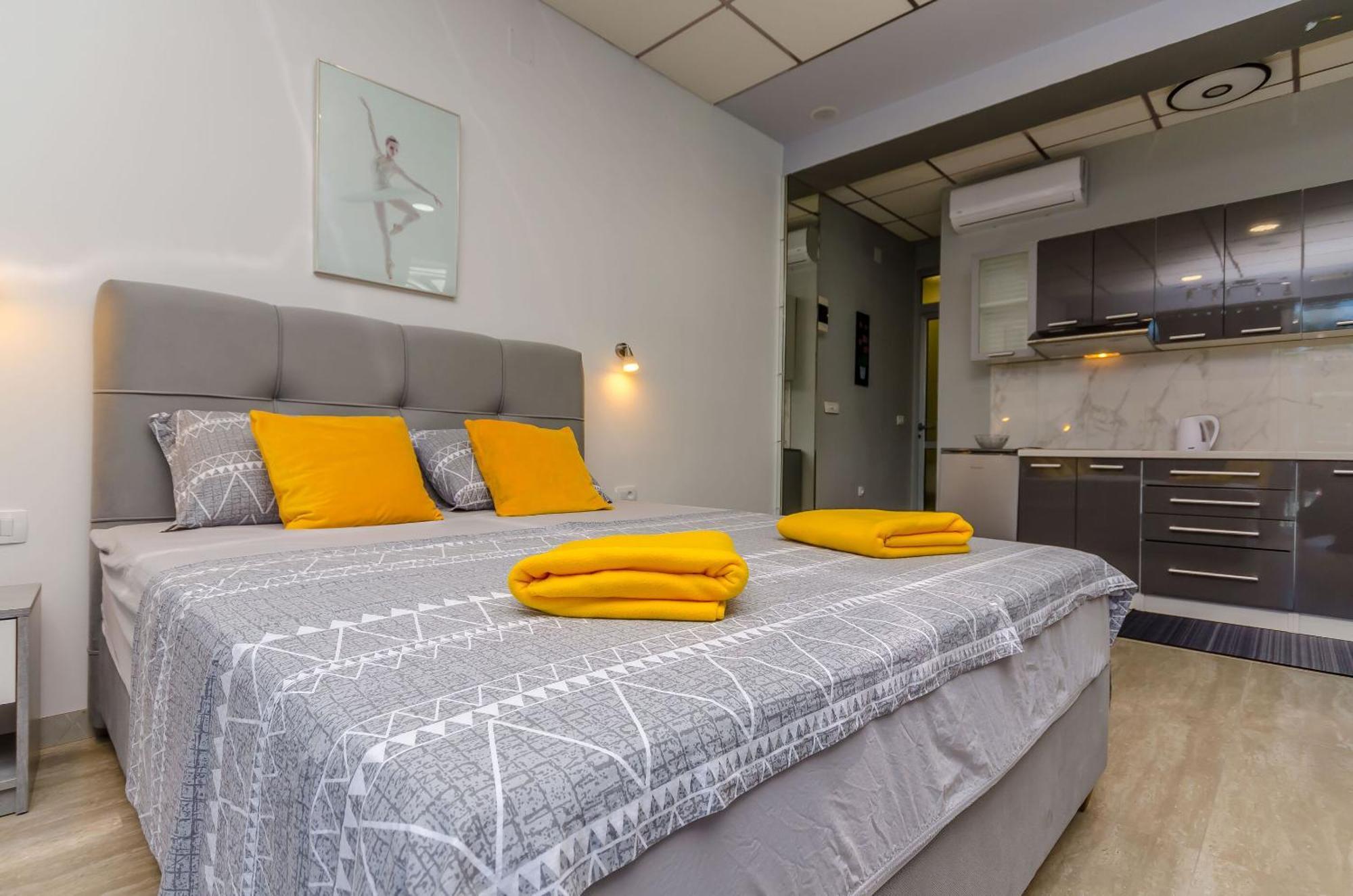 Apartments Stay Kaštela Екстериор снимка